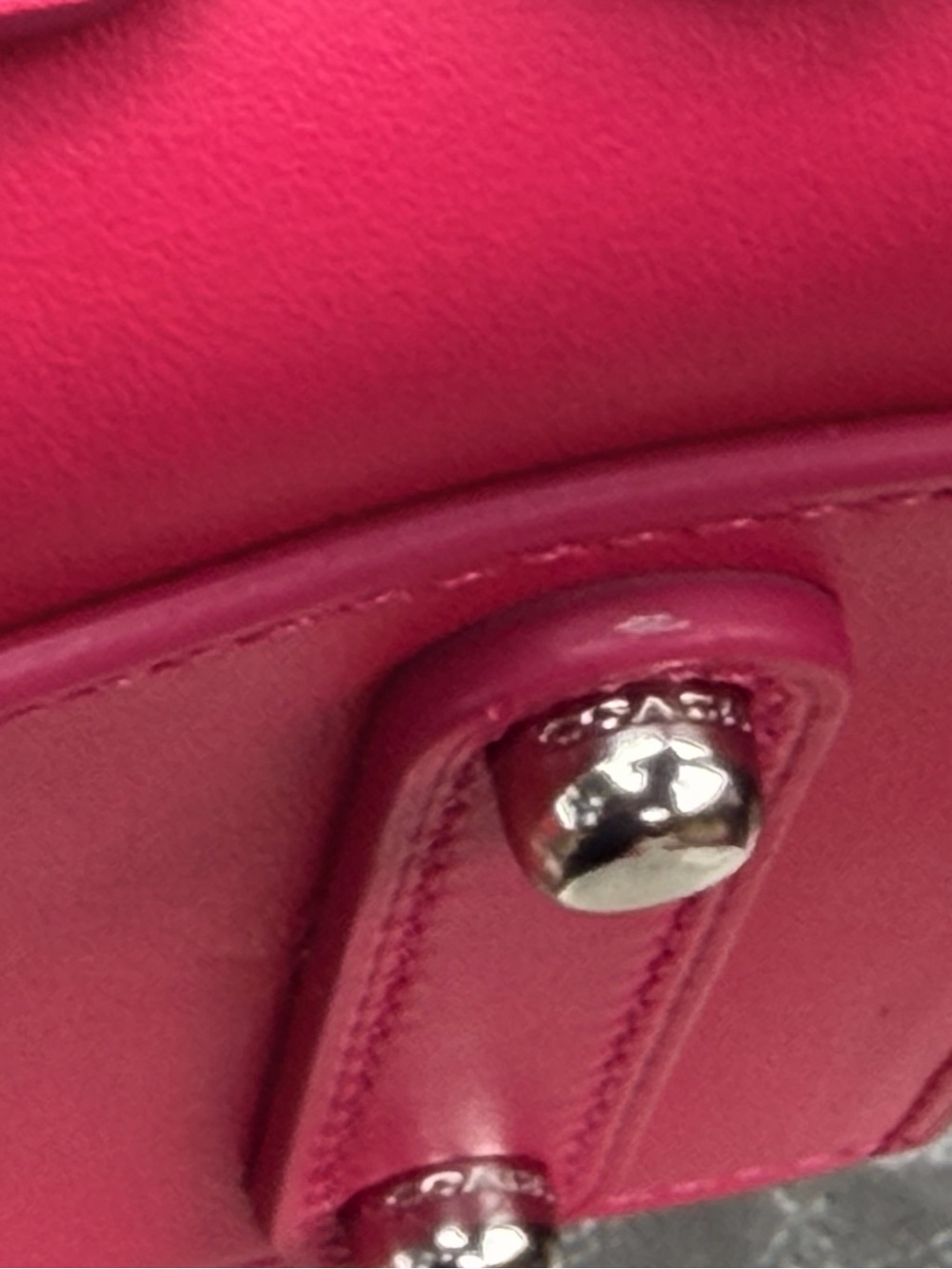 Coach Rogue Tea Rose Dragonfruit - Picture 8 of 14